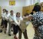 Coraz wi�cej student�w przy��cza si� do �a�cucha solidarnej pomocy, ale wci�� nie mog� da� rady silnej jak rzepa Amazonce ...