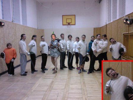 P�niej do��czy� tak�e Grzegorz (z prawej), ale ... chyba nie doszed� jeszcze do siebie po azteckich zapasach z Indiank� ...