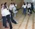 Wyzwolone bia�og�owy rzucaj� si� w ramiona swoich wybawc�w ...