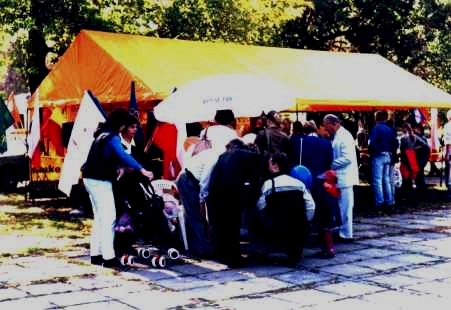 Agrykola - festyn Bezpiecznie do Unii. Sponsor : Royal PBK