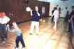 Pi�ka jest okr�g�a - a r�ce s� dwie ...