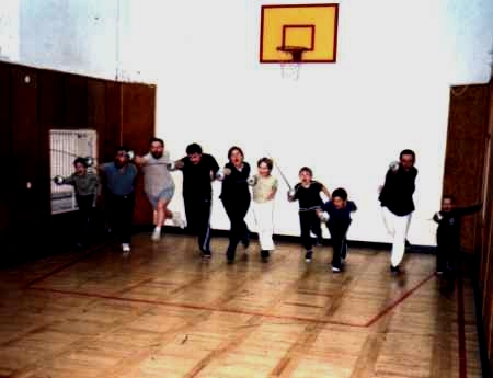 Szermierczy rzut z g�o�nym okrzykiem ... Allez !
